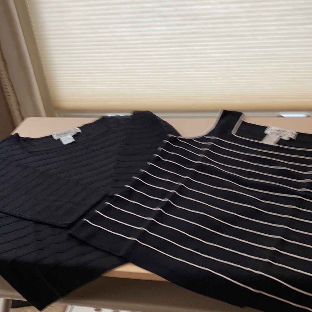 2 stylish tops